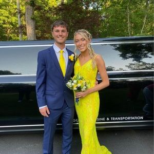 Jovani Yellow Sequin size 2 Prom Dress